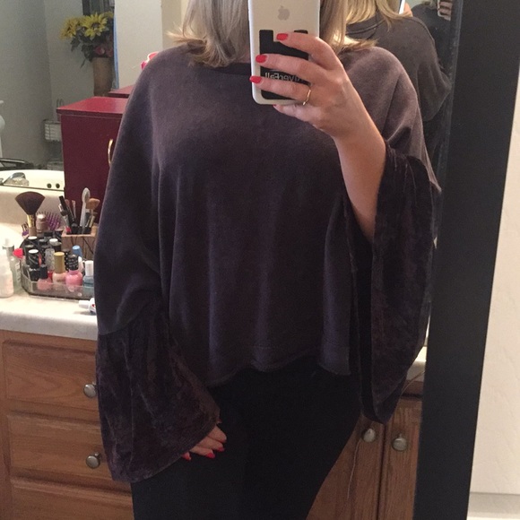 Free people velvet bell sleeve - Picture 6 of 8